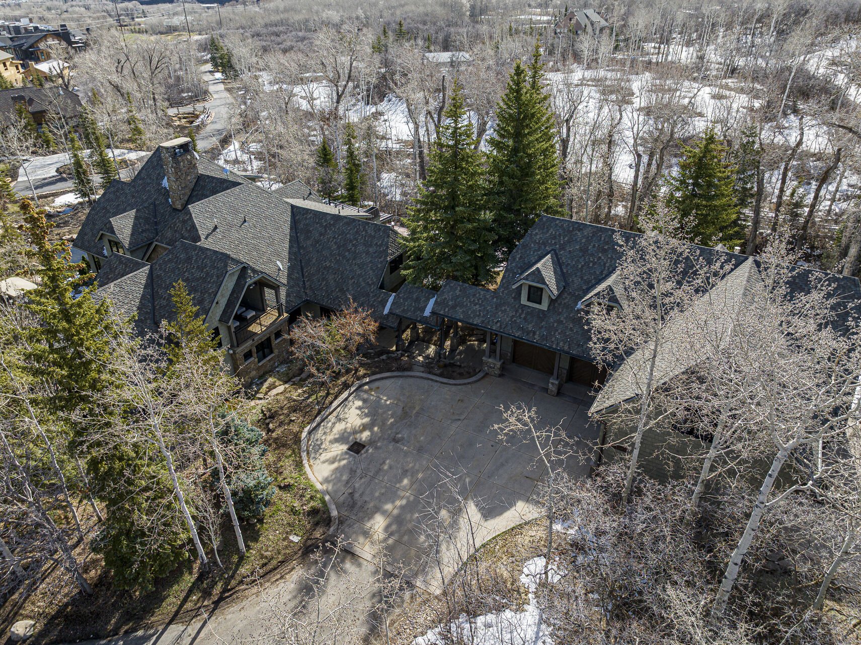 Sun Peak Manor House and Iron Mountain Loft