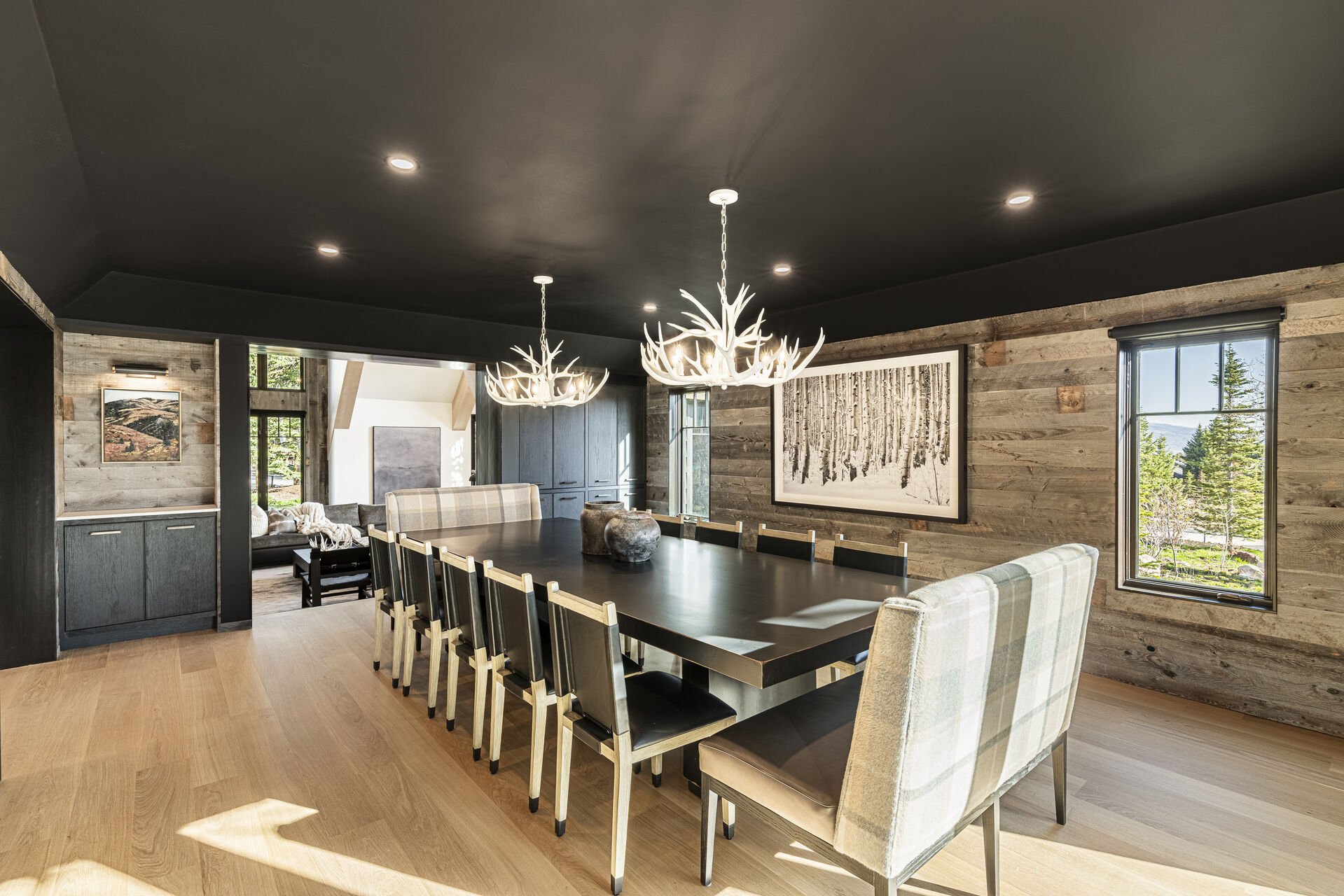 Sun Peak Manor House - Dining room - seating for up to 14