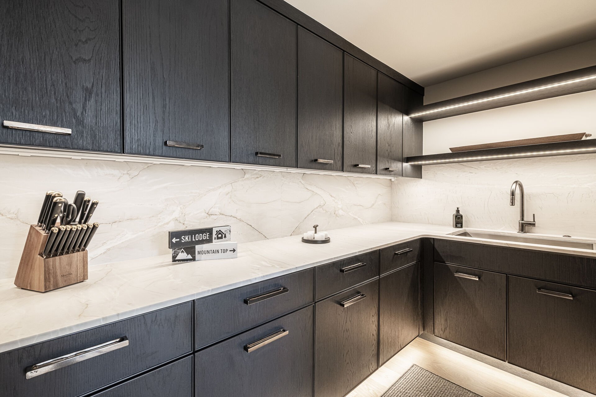 Sun Peak Manor House -  Butler's pantry with more counter/prep space and sink
