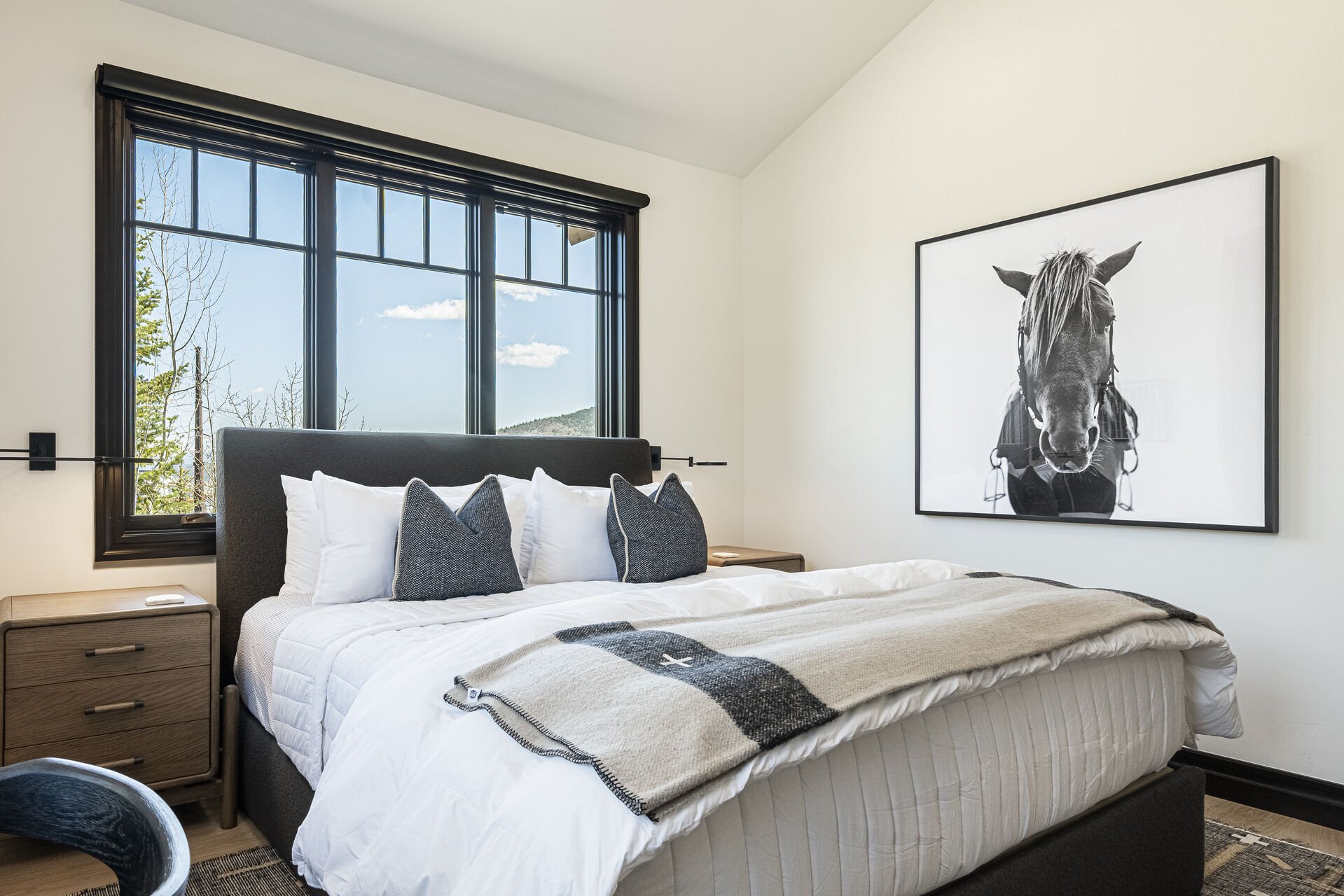 Peak 5 Cabin - Guest Bedroom 8 with a king bed and access to shared bathroom