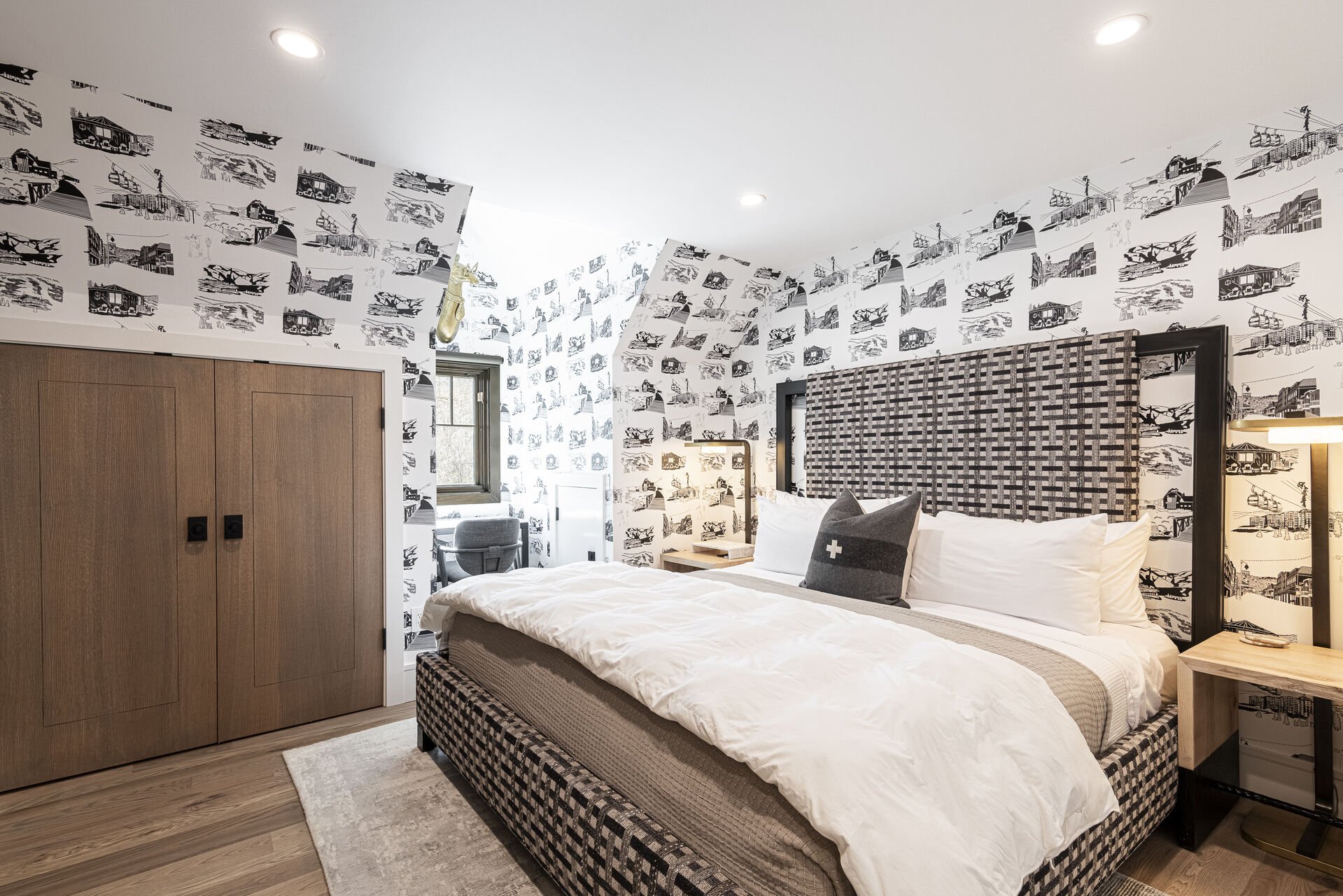 Iron Mountain Loft - Bedroom 12 with a king bed, desk, Smart TV and access to full shared bath